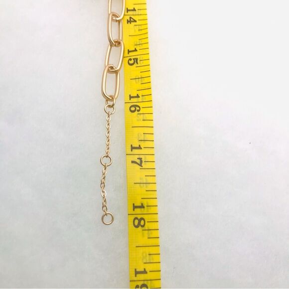 Express Gold Link Chain Necklace - Picture 6 of 6